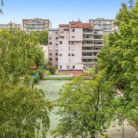 Charming Two Steps Away From Confluence In - Welkeys Appartement *